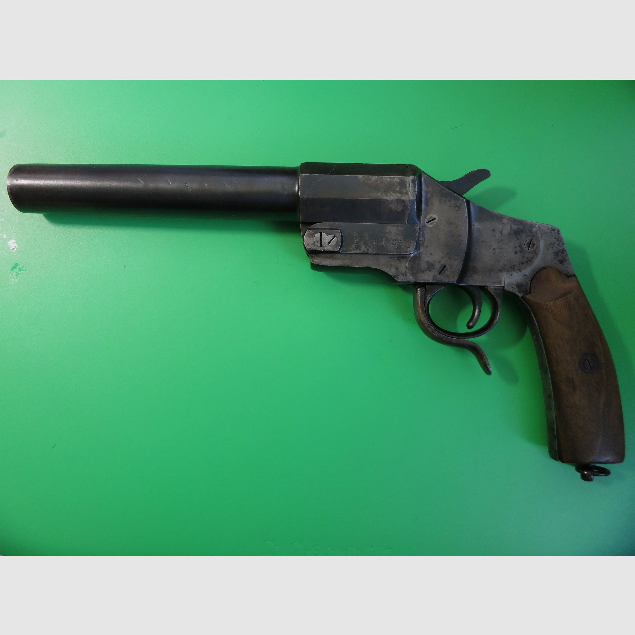 Signal pistol J.G. Anschütz model lever, caliber 4, original long version, collector's rarity #4