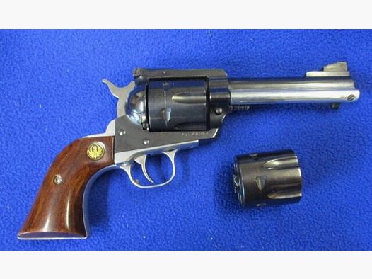 Single Action Revolver Ruger .45Colt with interchangeable cylinder .45Auto Blackhawk