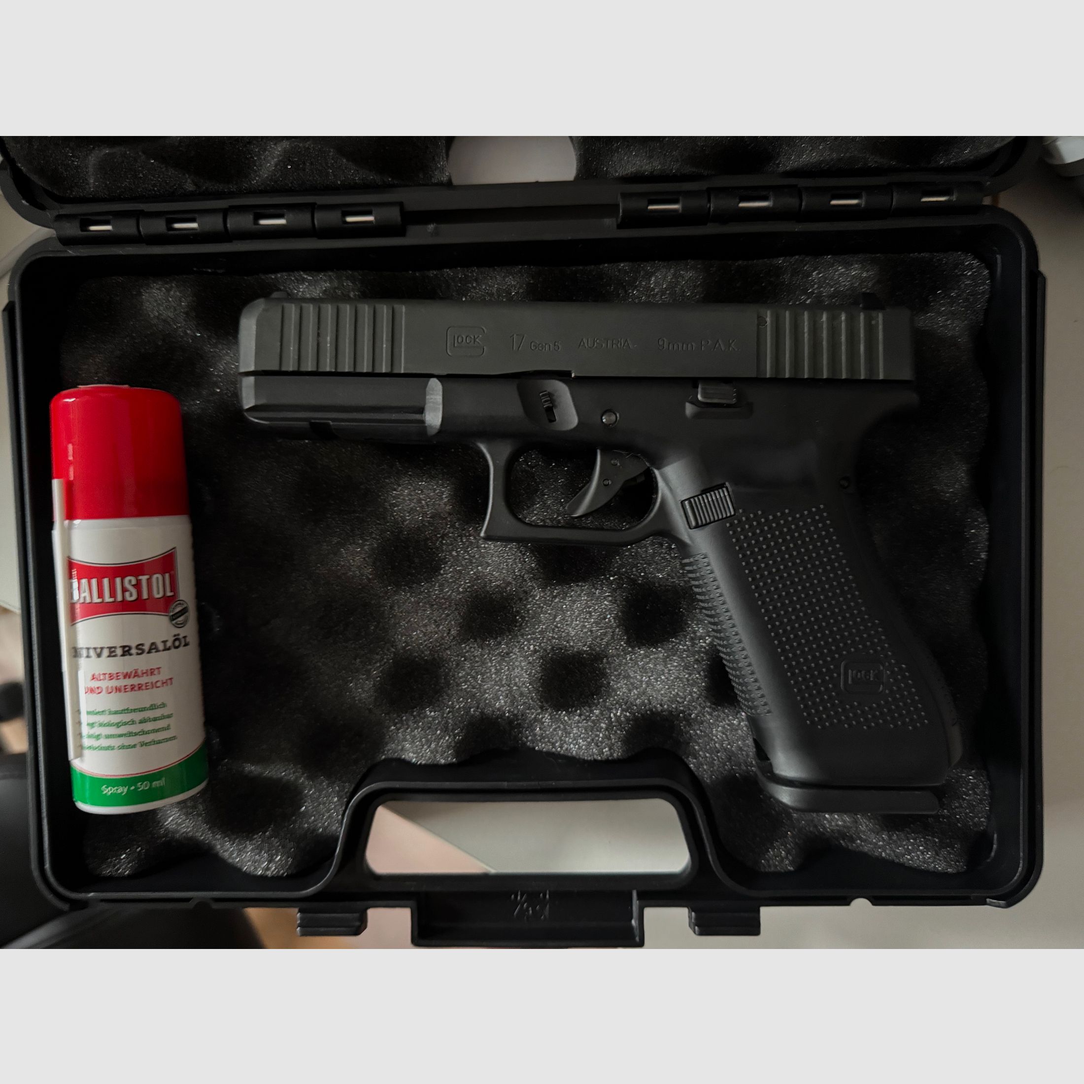 Glock 17 Gen5 Schreckschuss Pistole 9mm P.A.K.