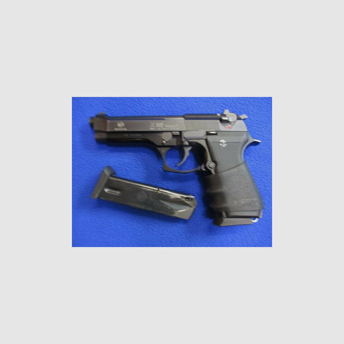 Pistole Vektor 88 Nachbau Beretta 92 aus Südafrika 88