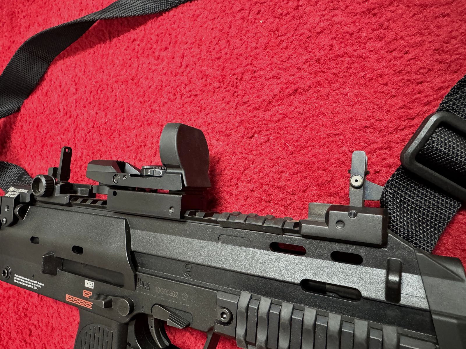 VFC H&K MP7 A1  GBB Gas Blow Back Airsoft 6mm  + Sling -Schalldämpfer- Micro Dot 