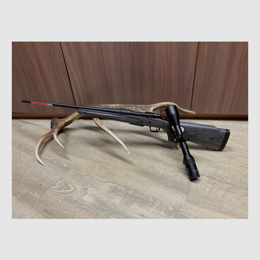 Winchester XPR Thumbhole, mit GPO Spectra 6x 2-12x50i, Bild 1 von 2