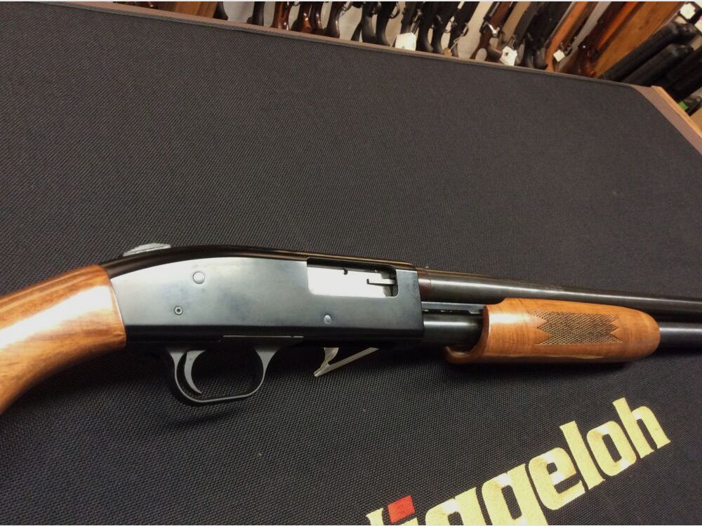 Mossberg ohne	 12/76