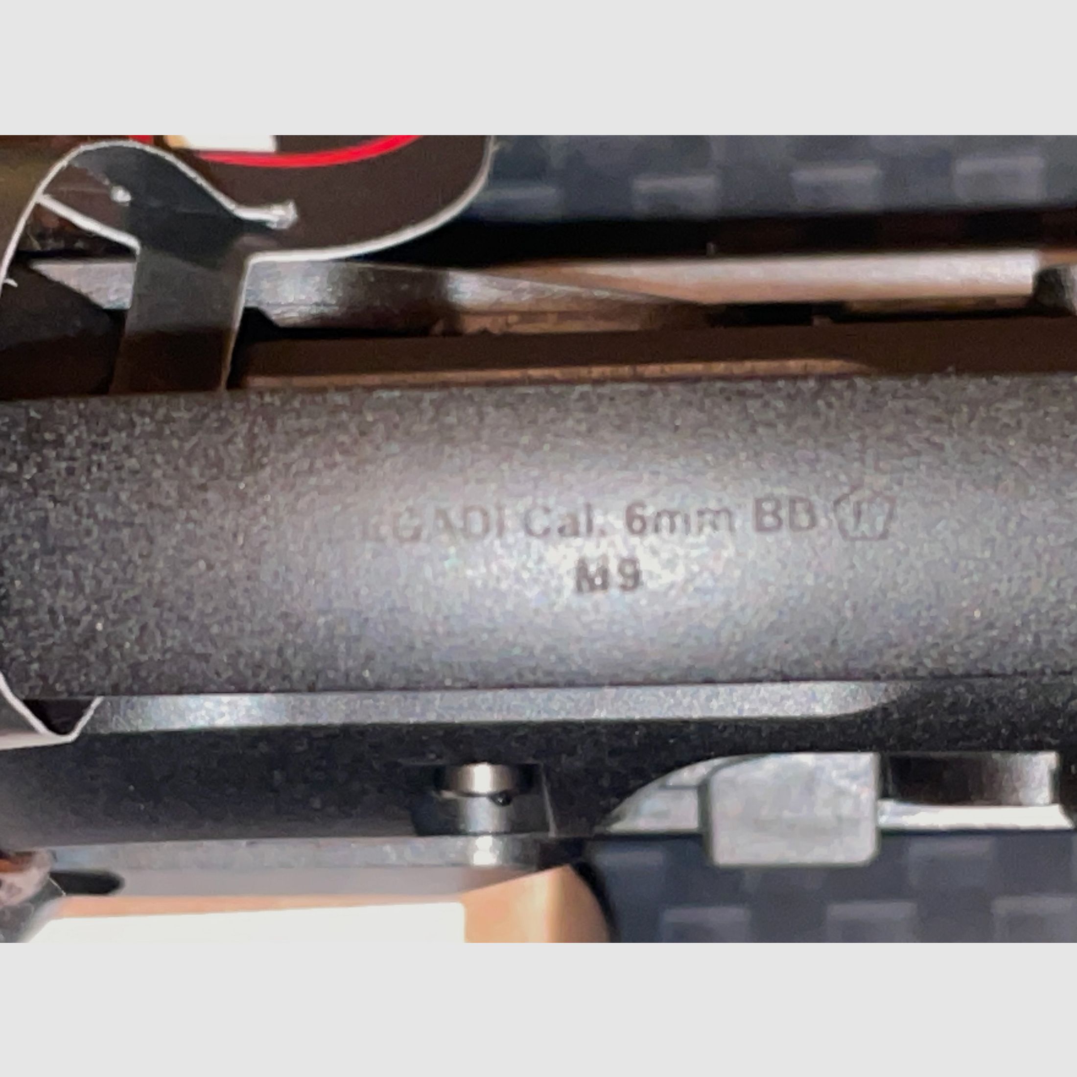 Tokyo Marui Beretta M9A1 Airsoft / Softair with real wood grips (like new)