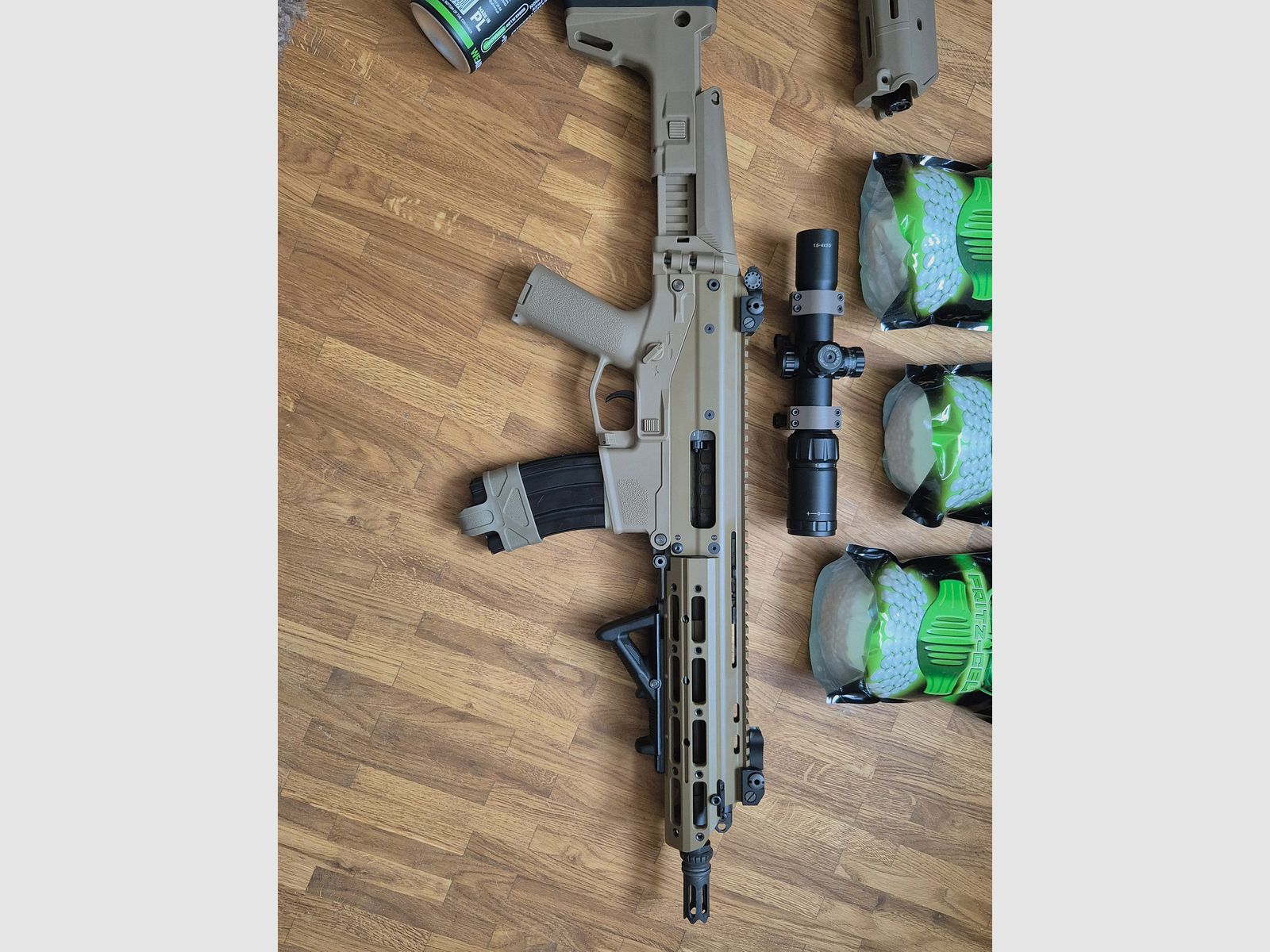 WE MSK Masada Open Bolt GBB in Tan