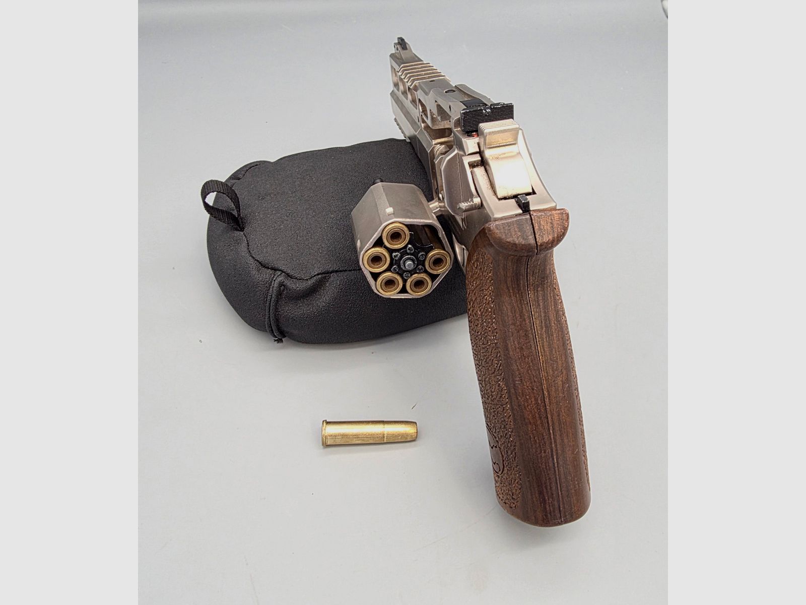 Sehr coole CO2 Revolver Rhino 60DS mit Ladepatronen für Trommel Luftpistole 4,5mm BB und Diabolo im Nickel Finish
