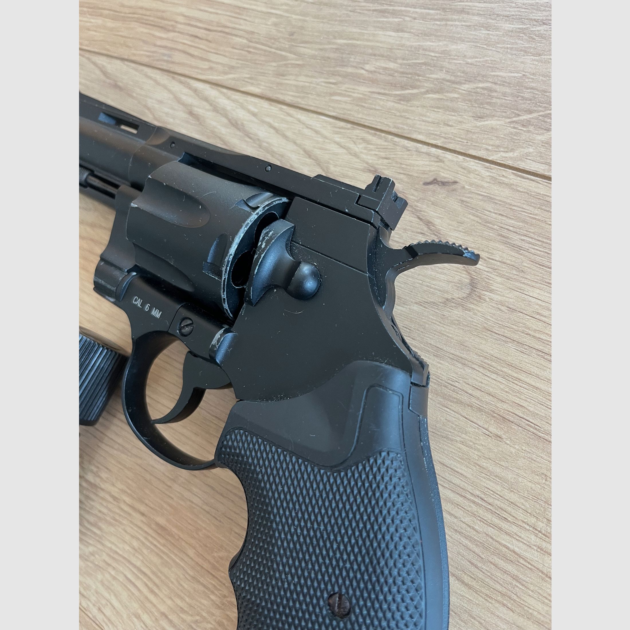 KWC .357 Python 4 inch Revolver Full Metal CO2 6mm