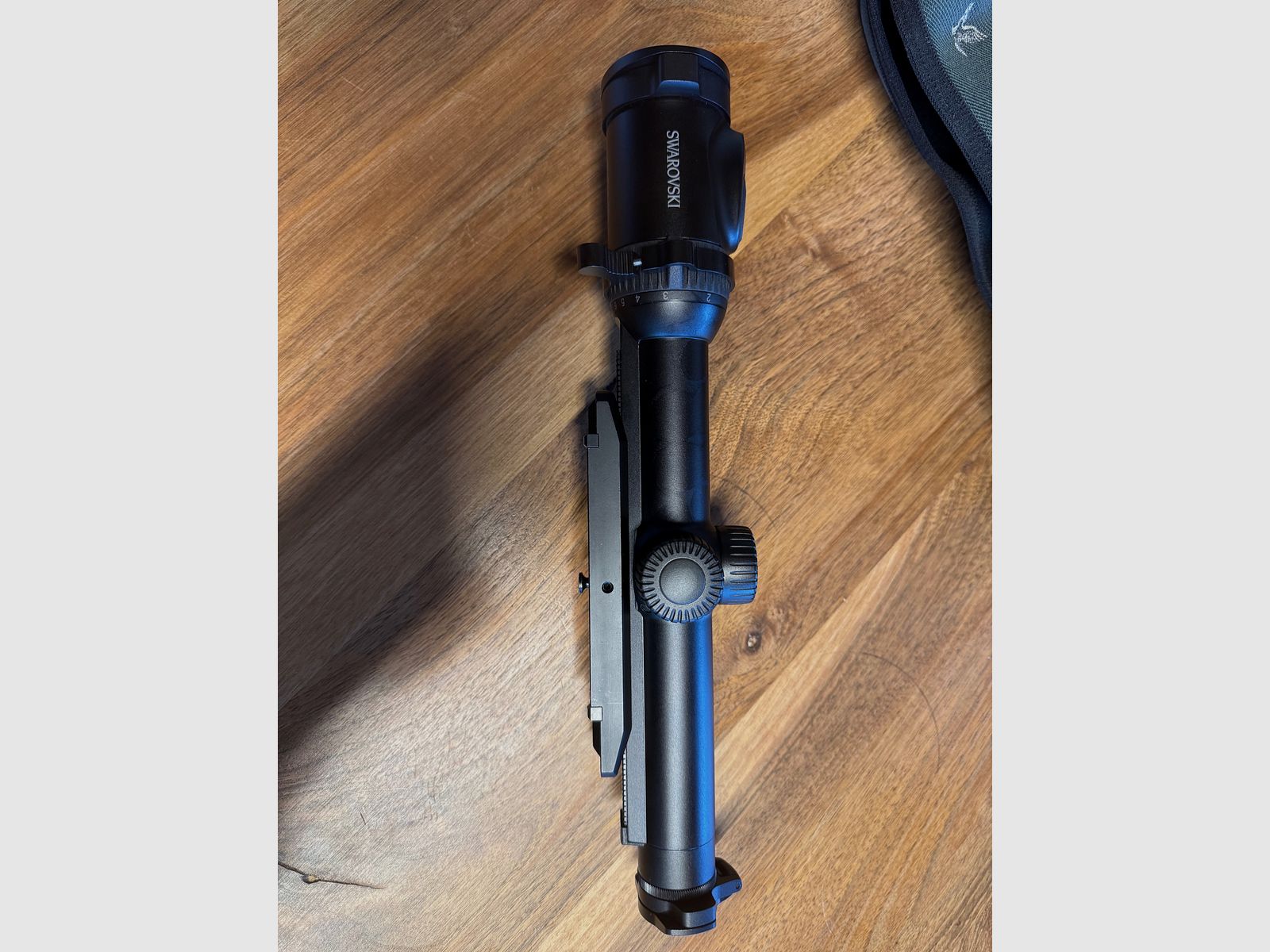 Swarovski Z8i 1-8x24i mit Dentlermontage und viel Zubehör