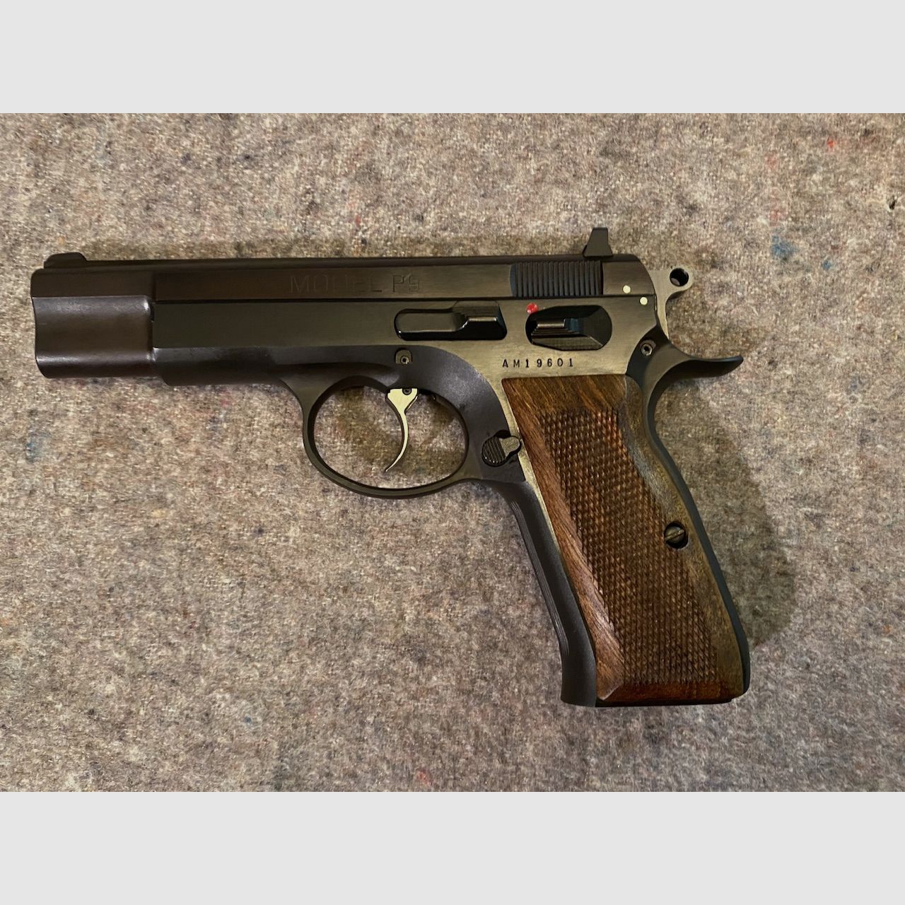 Springfield Armory P9 Pistole in 9mm
