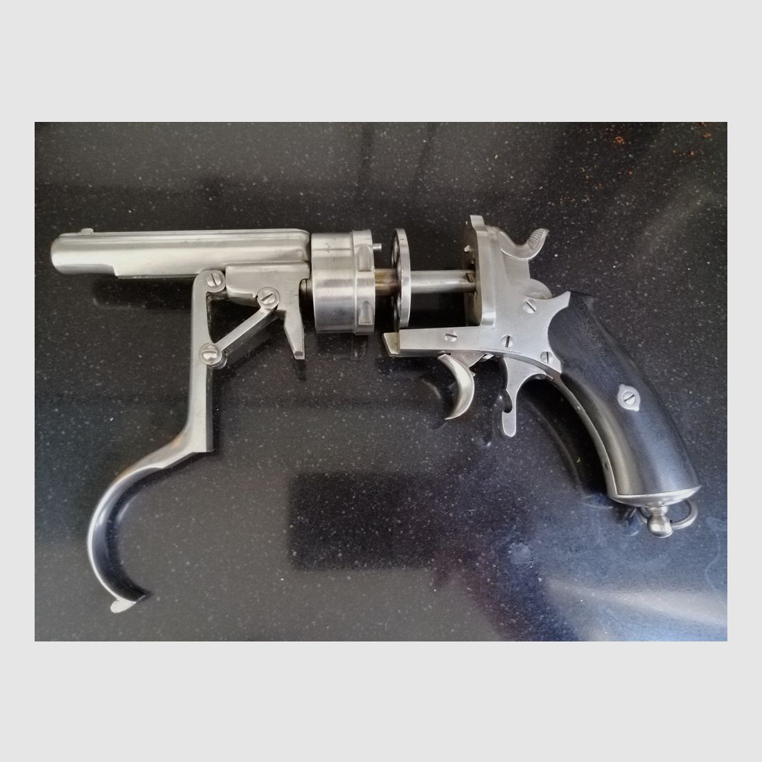 Seltener Revolver mit Galand-System – selten im Kaliber 9mm – 6 Schuss – nahezu regulär für den Konflikt von 1870/1871 – geniales kollektives Extractorsystem – Hervorragend, Bild 21 von 21