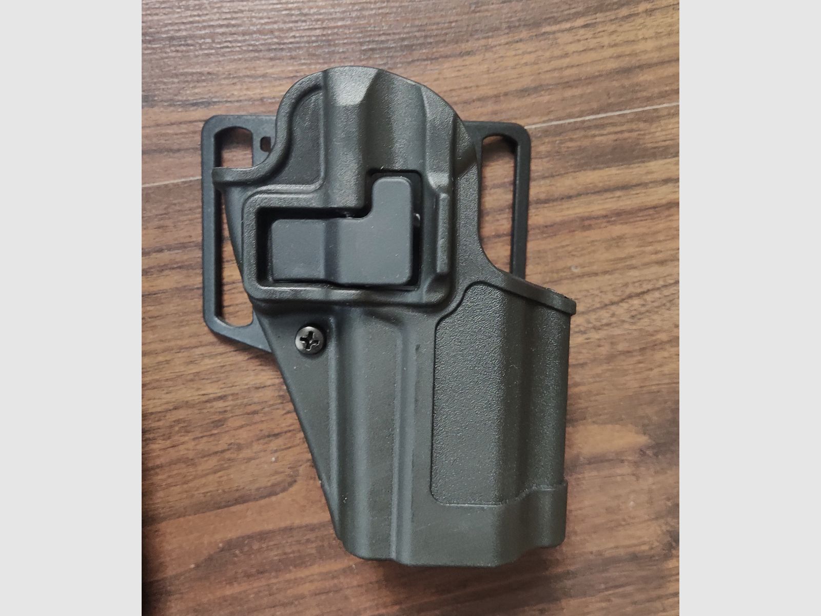 H&K VP9 / SFP9 GBB Airsoft Pistole mit Zubehör
