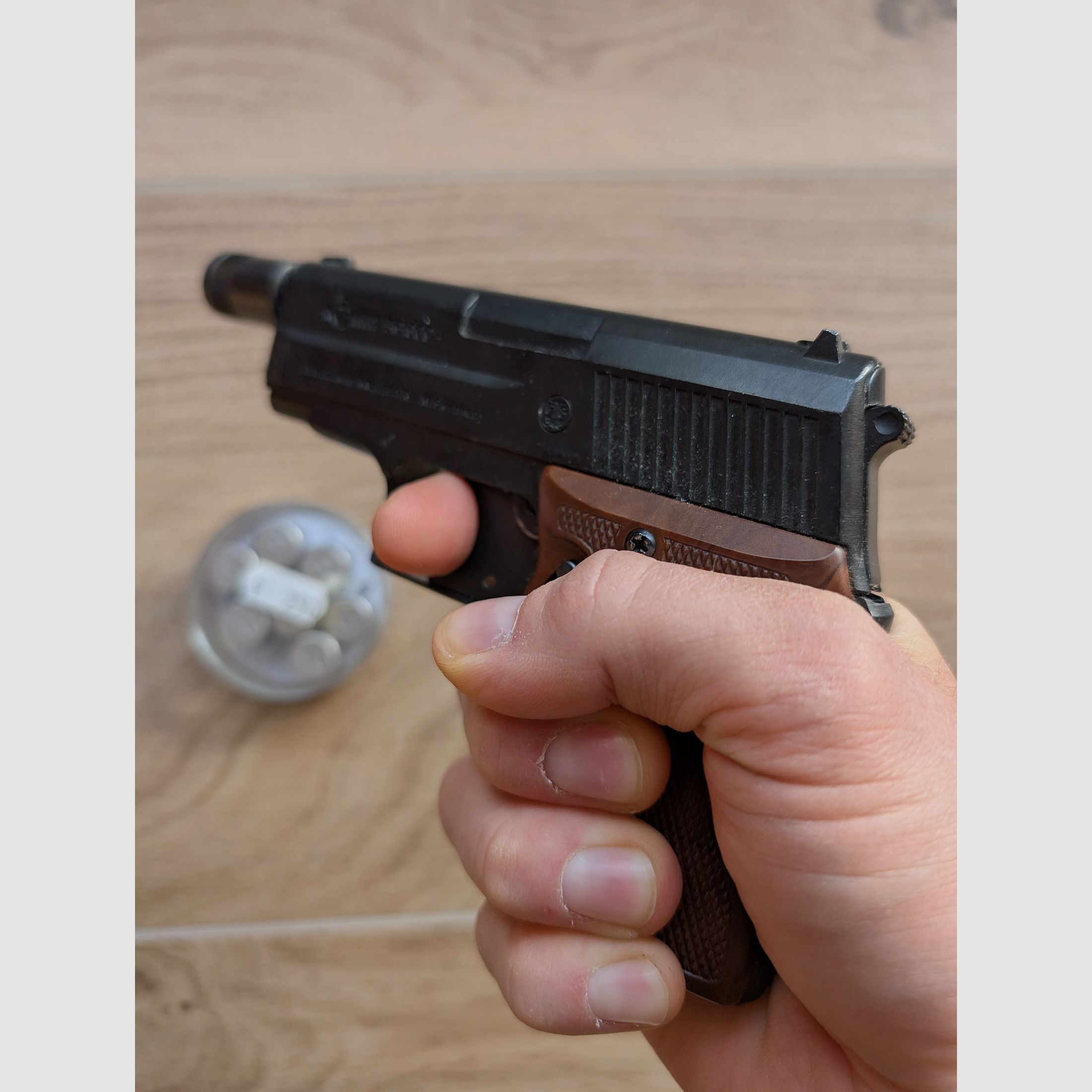 Röhm RG 800 - Erbstück inkl. Leuchtpatronen - sehr guter Zustand 
