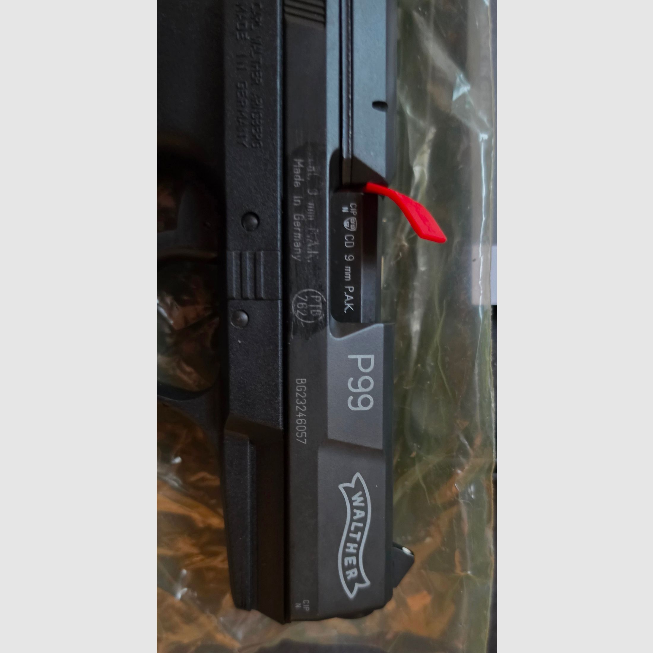 Walther P99 + Köcher + 100 Schuss