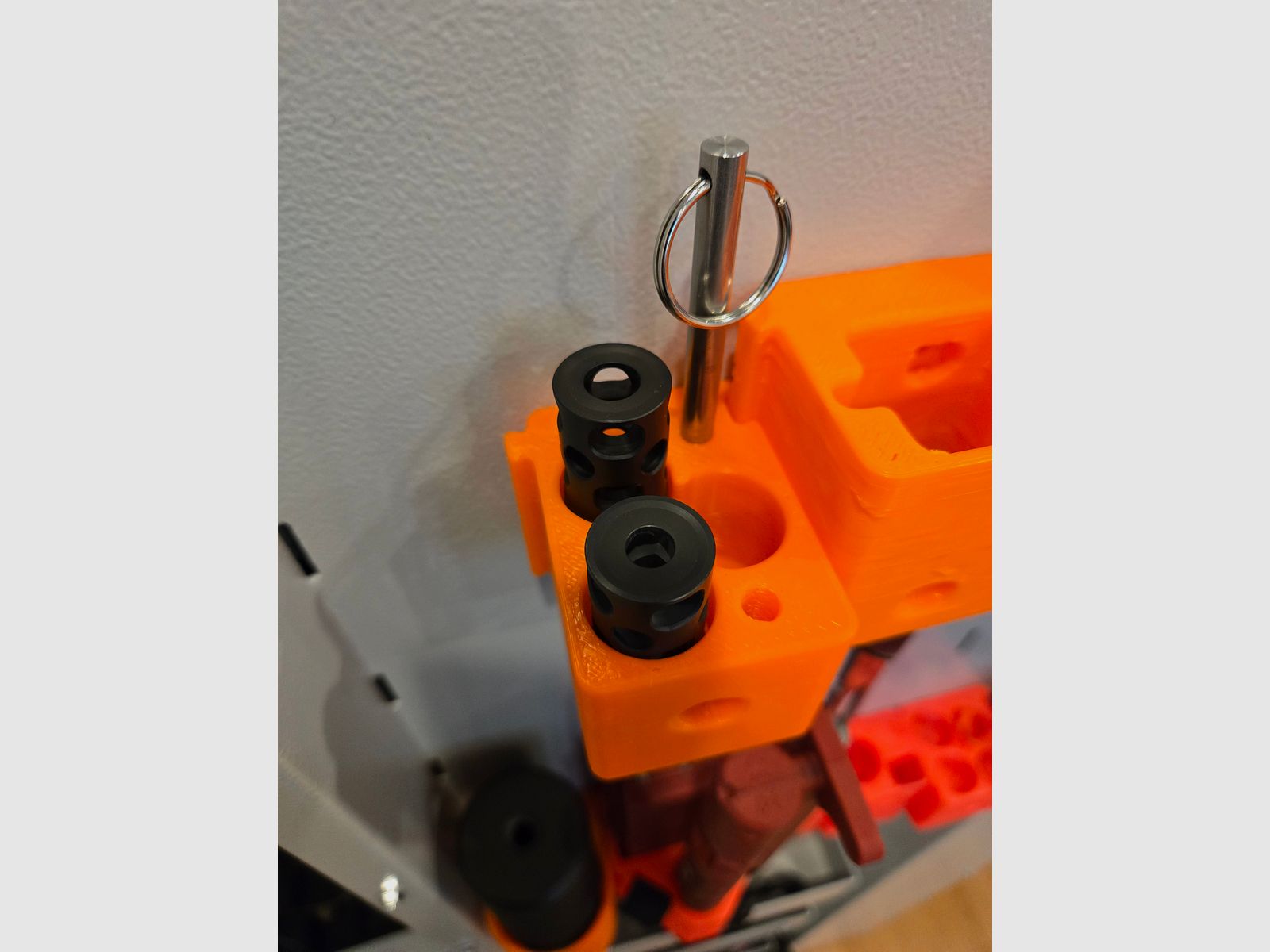 ROEDALE RASP Freno Supporto universale Organizer per armadietto delle armi Magnetico antiscivolo