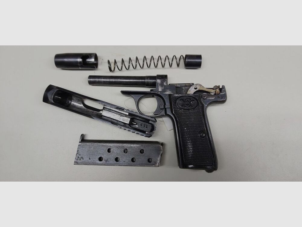 Carl Walther Waffenfabrik Zella St. Blasii Model 4
