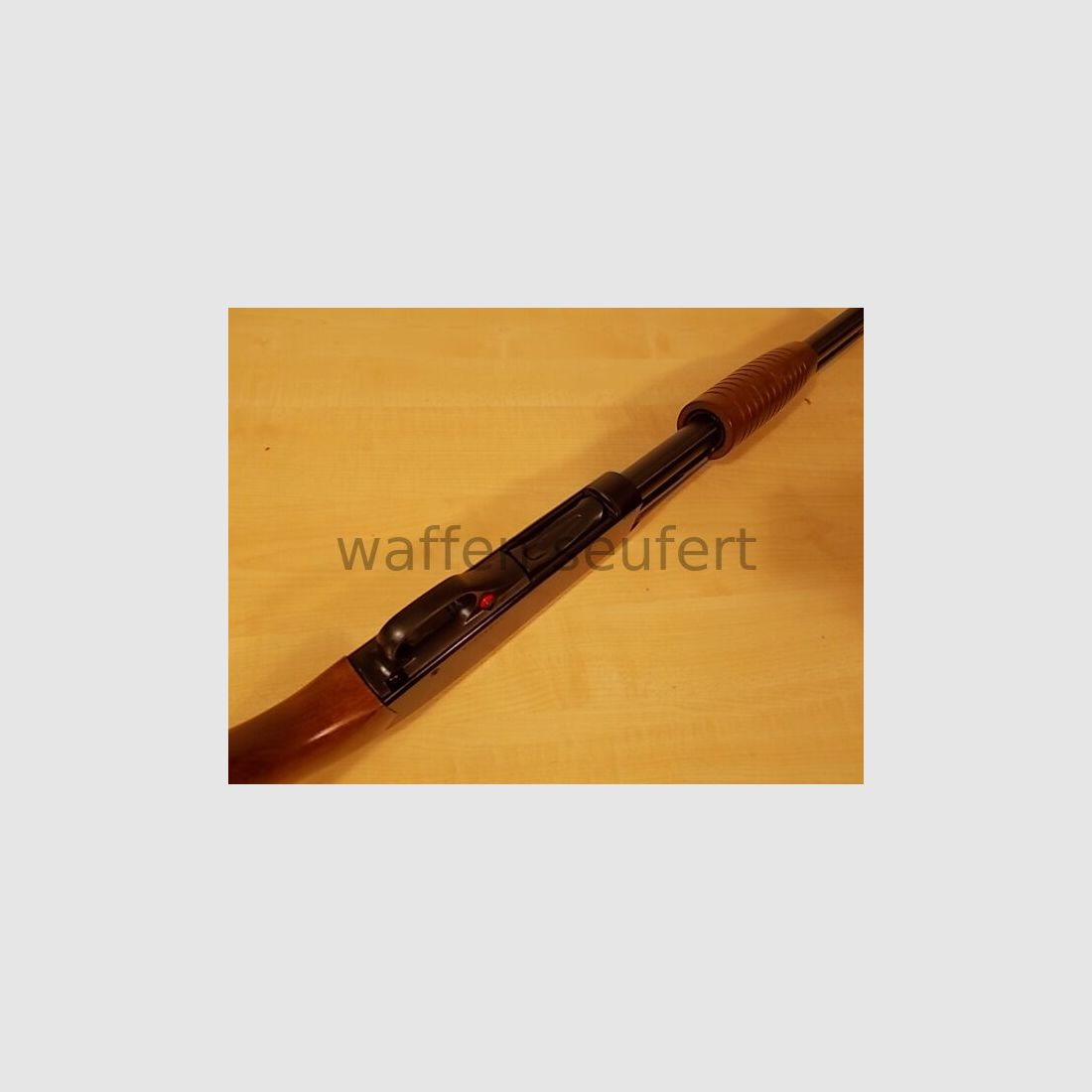 Winchester 1300 Defender Vorderschaft-Repetierflinte