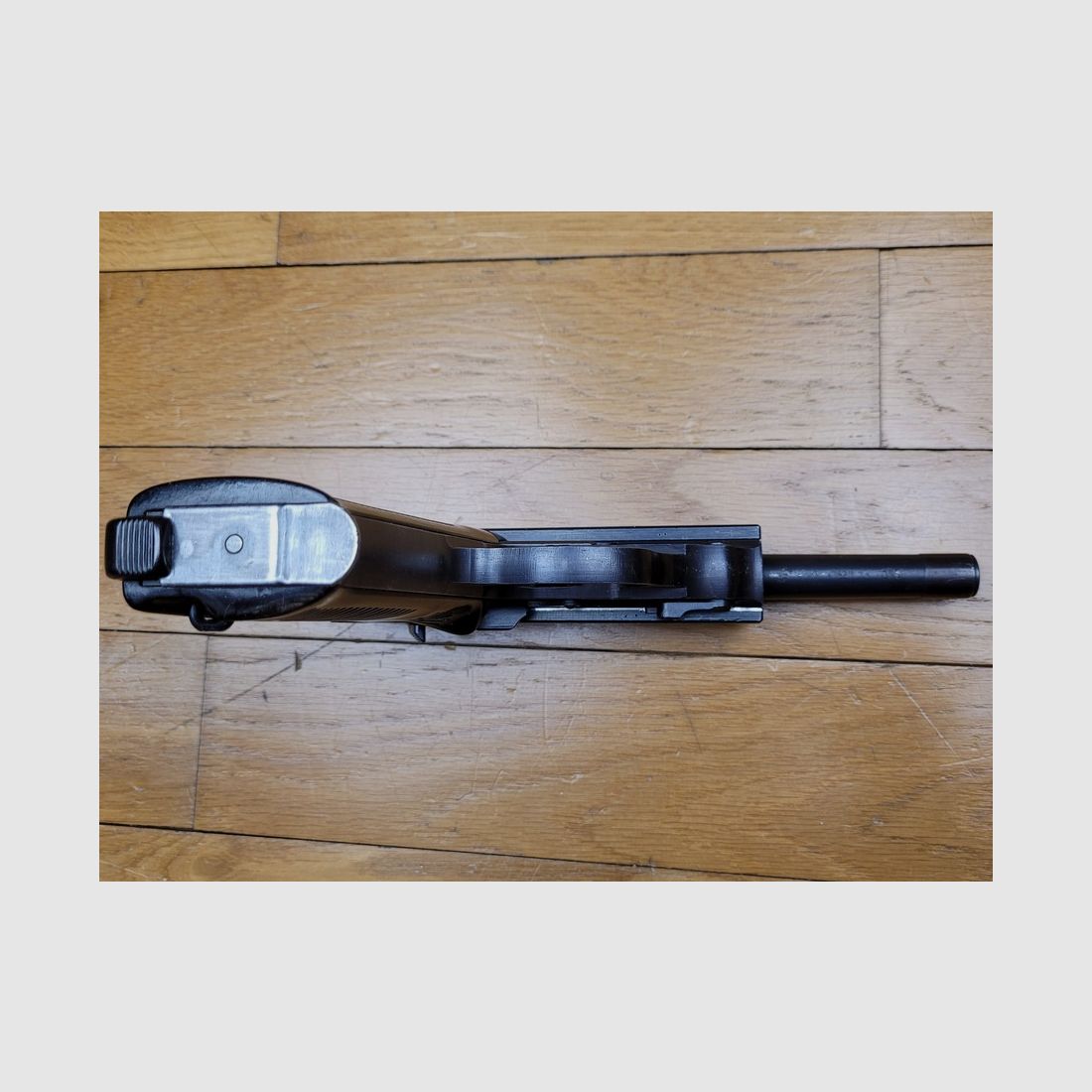 Wunderschöne Walther P38 Pistole – Walther Fertigung 1943 – Original Brünierung – Mononummer – 2 Magazine – Ausgezeichneter Zustand, Bild 13 von 14