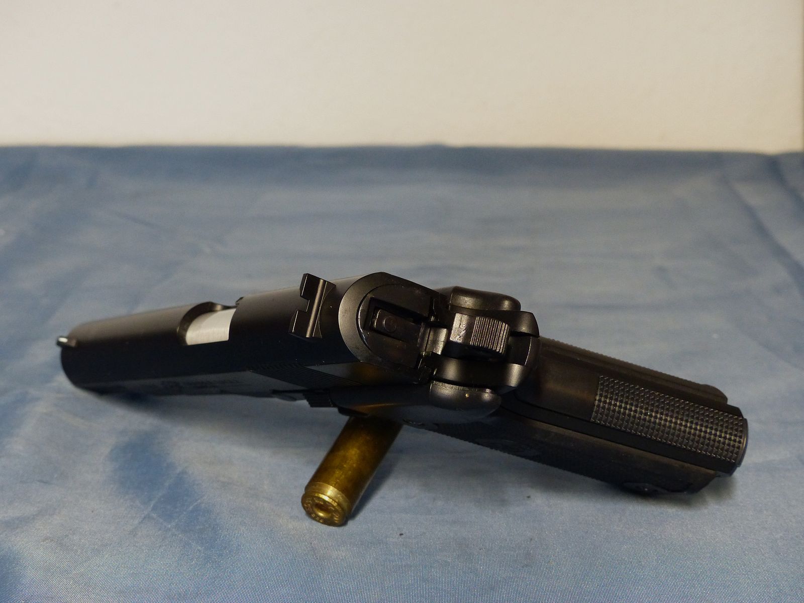 Colt Black Hop Up Type van KWC Soft Air Double Eagle Kal. 5,5mm