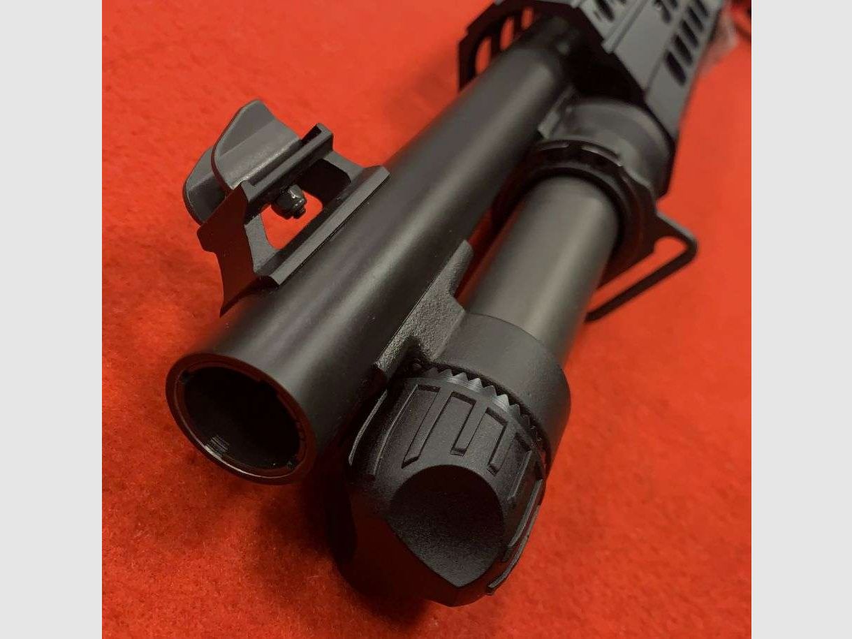 Benelli Halbautomatisches Gewehr M4 T-Pro Schwarz Kal.12 Magnum, Bild 7 von 8