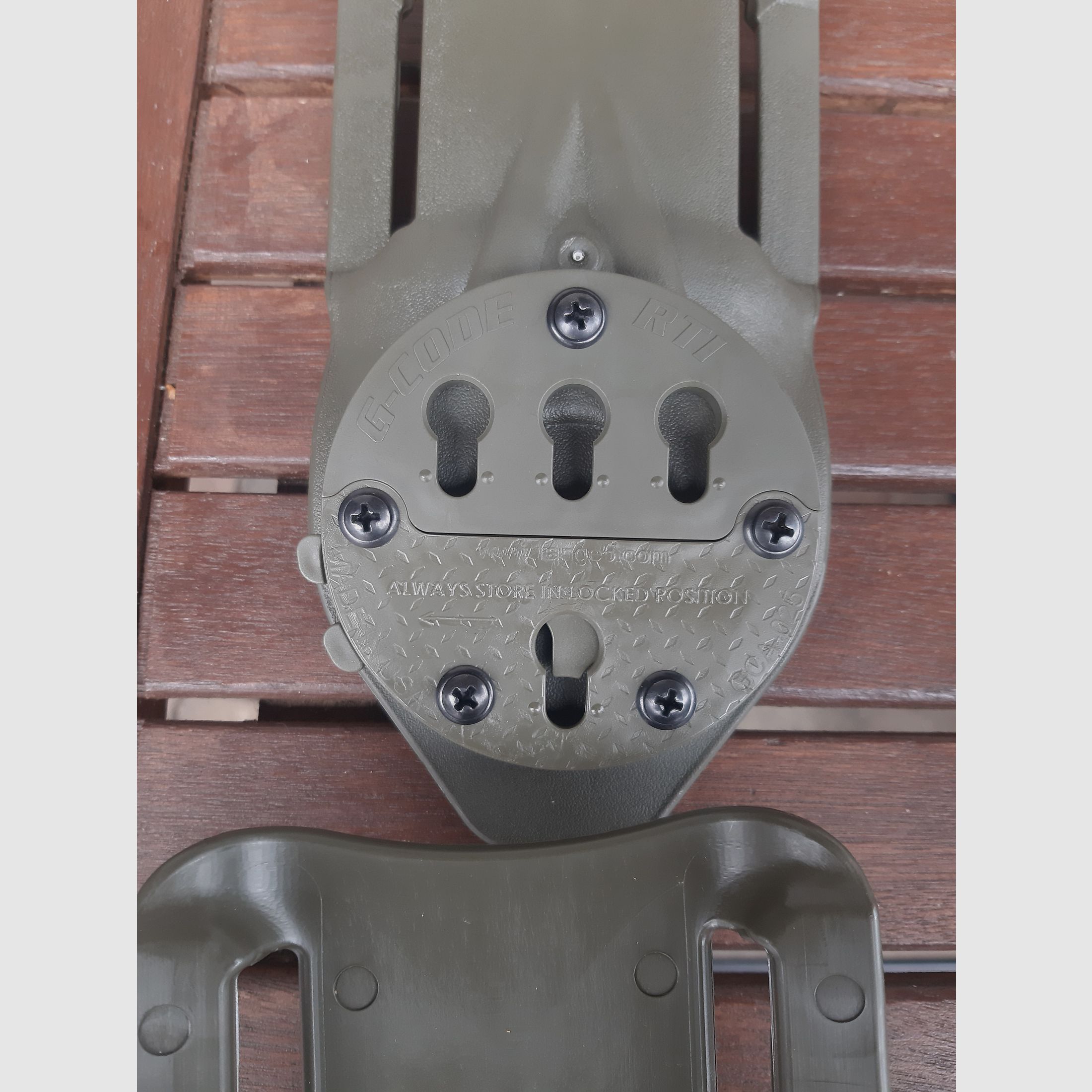 Holster de pistolet Blackhawk / Viseur / Fixations / Sangle de ceinture