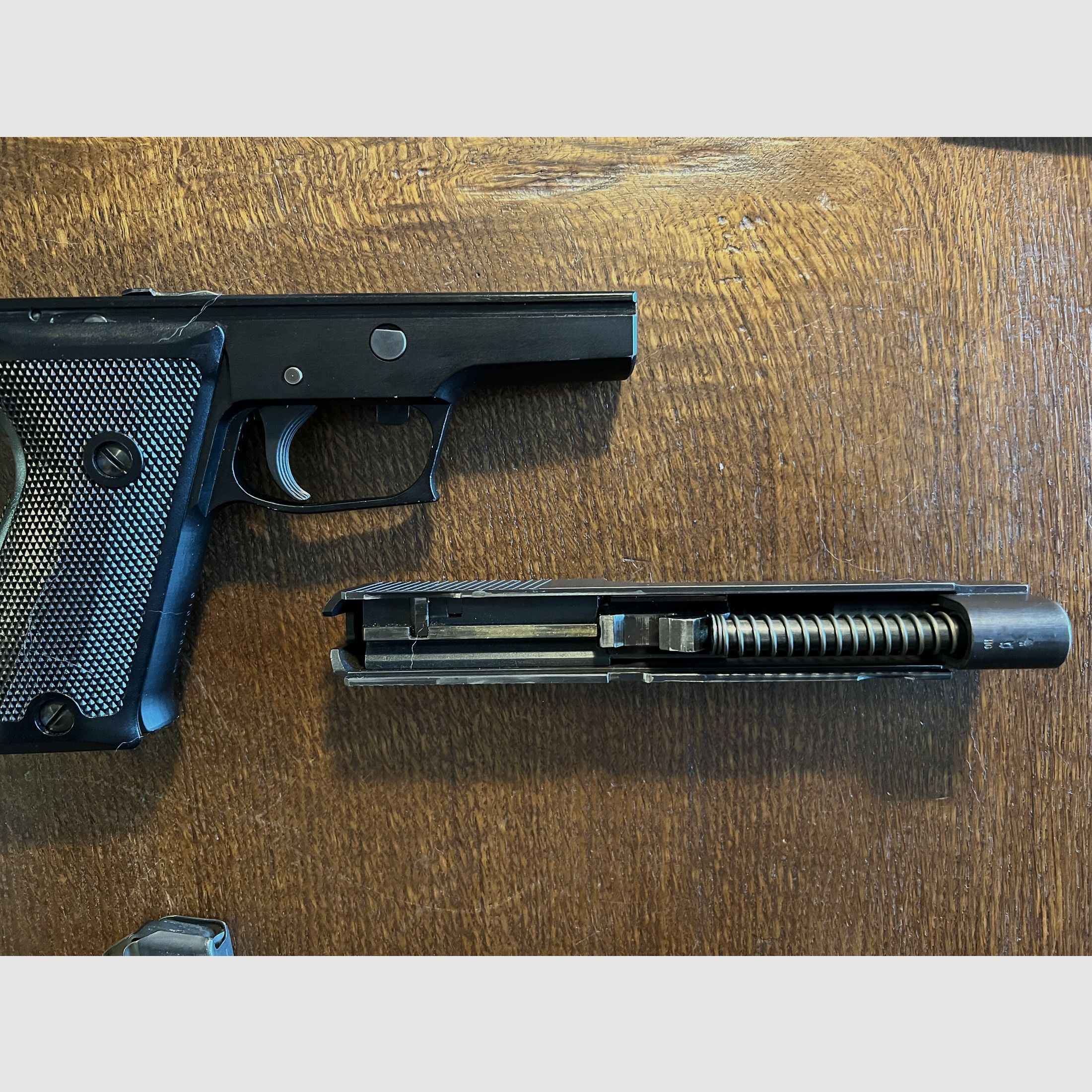 SIG Sauer P220