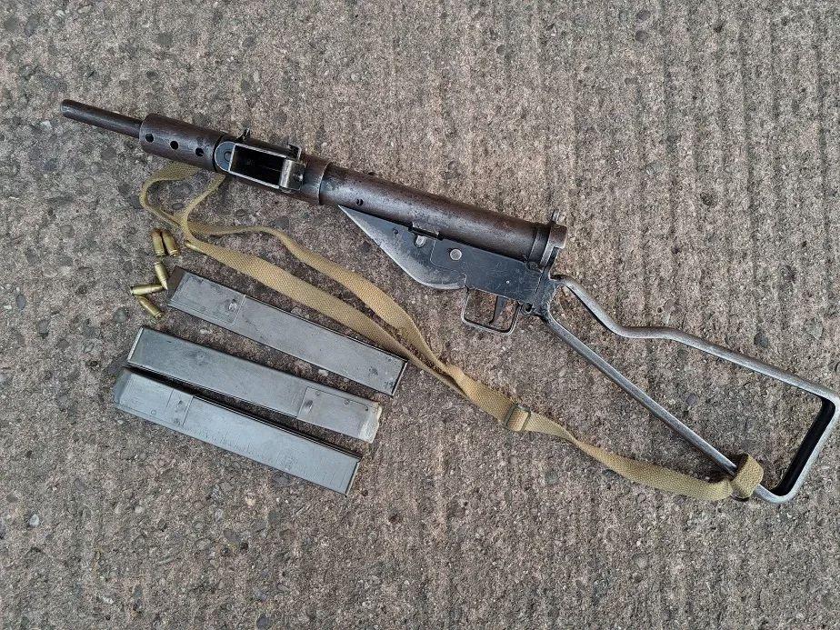  Sten MK2 EU-Deko, 3 chargeurs et sangle