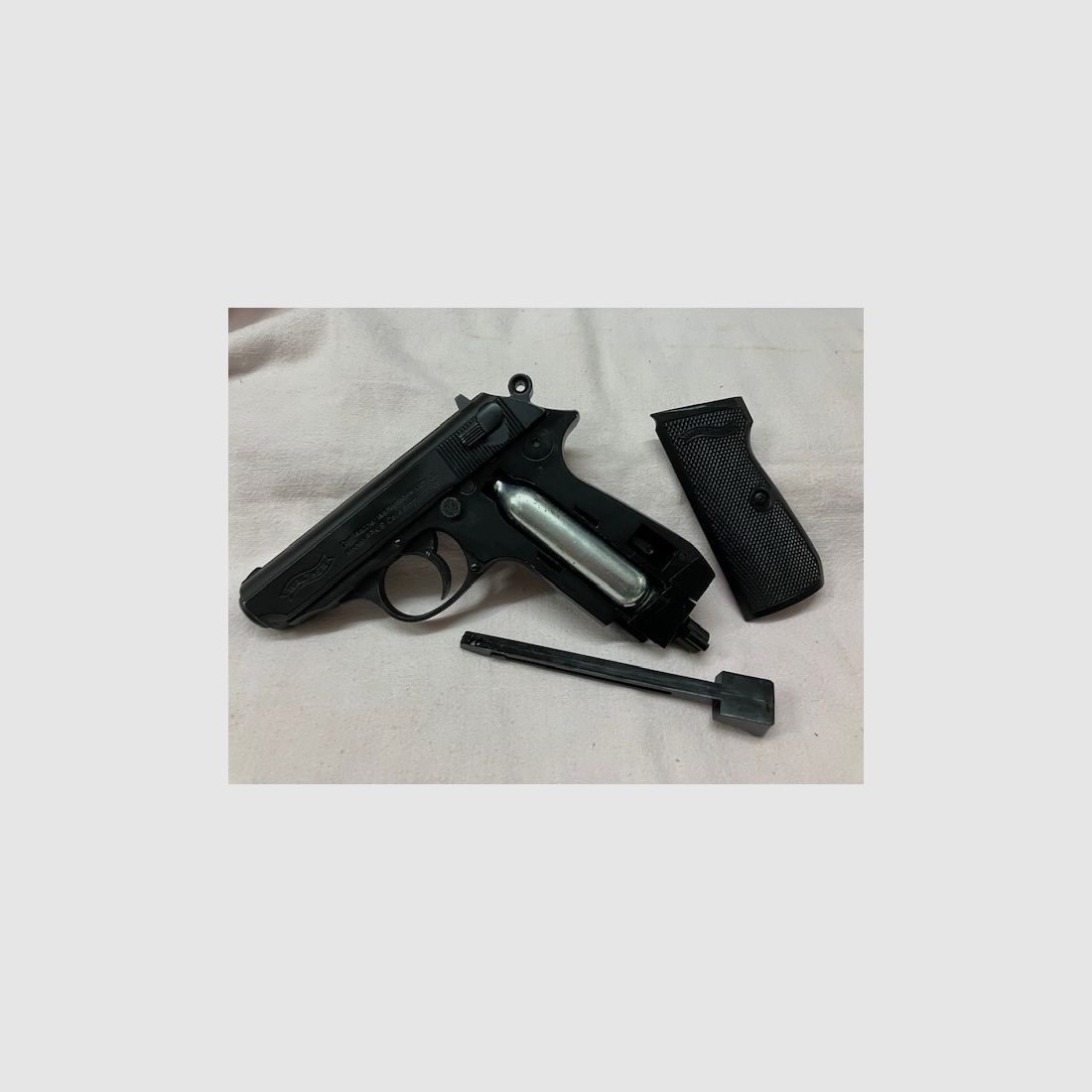 Carl Walther Co2 Luftpistole Mod. PPK/S, cal. 4,5 mm 