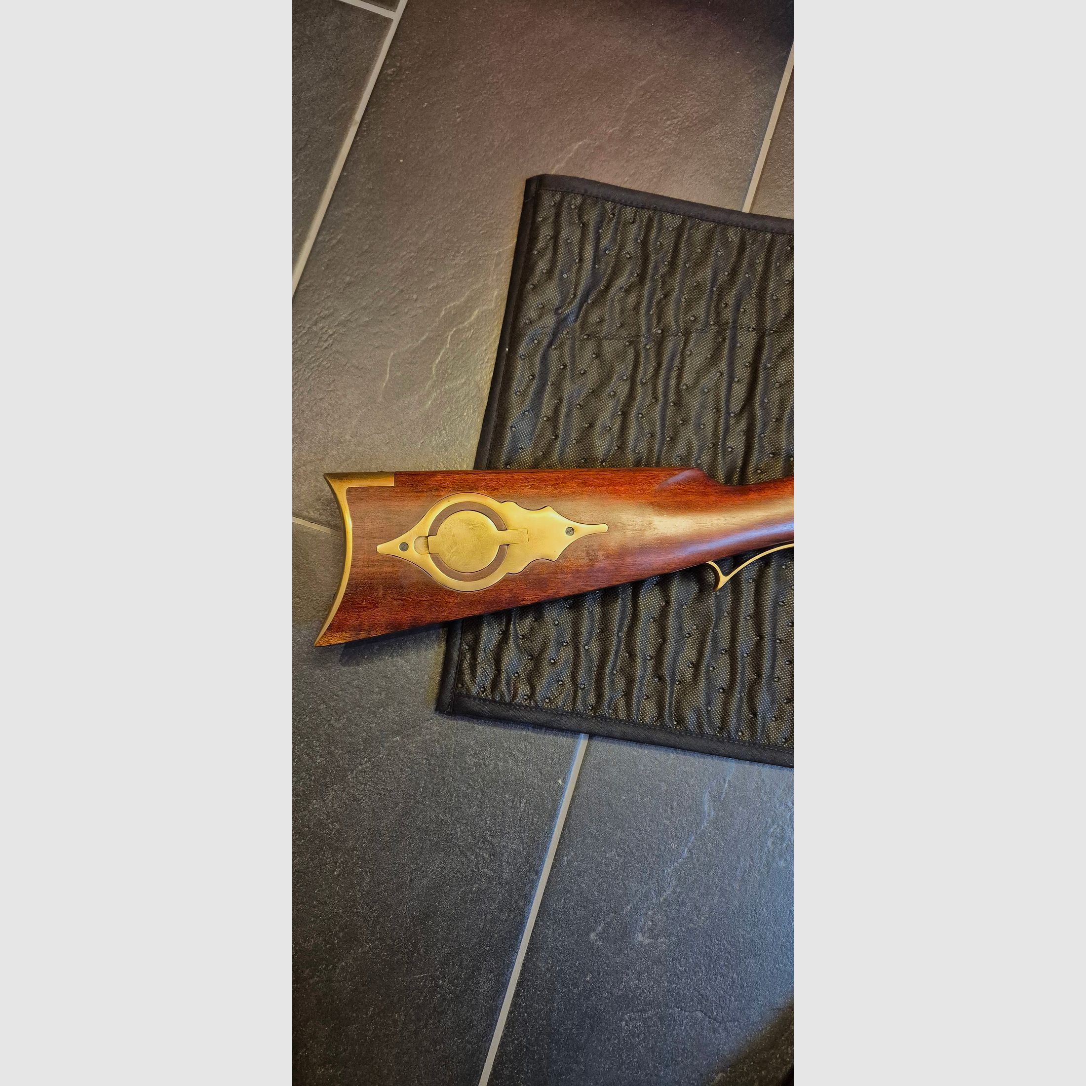 Investarm Hawken Rifle (Perkussions-Vorderlader) Kal. 45 ***NEU***