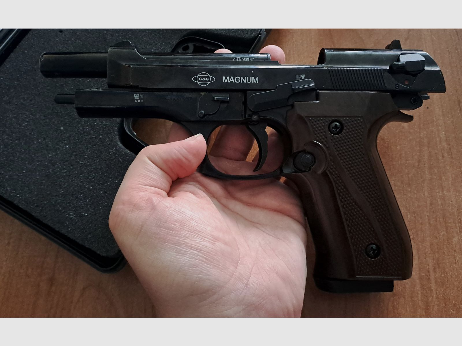 Ekol Firat Magnum PTB 973 en calibre 9mm Bang avec accessoires !