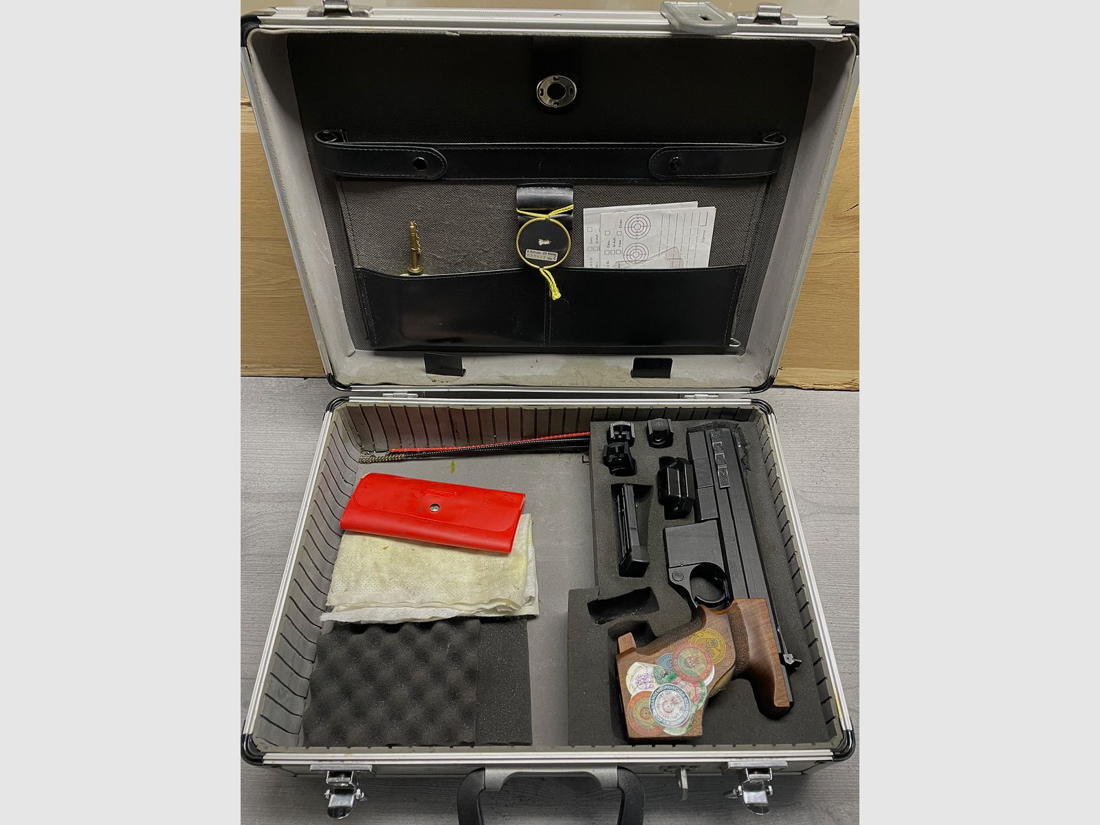 Hämmerli Mod. 280 halblautom. Pistole .22lr, Bild 1 von 6