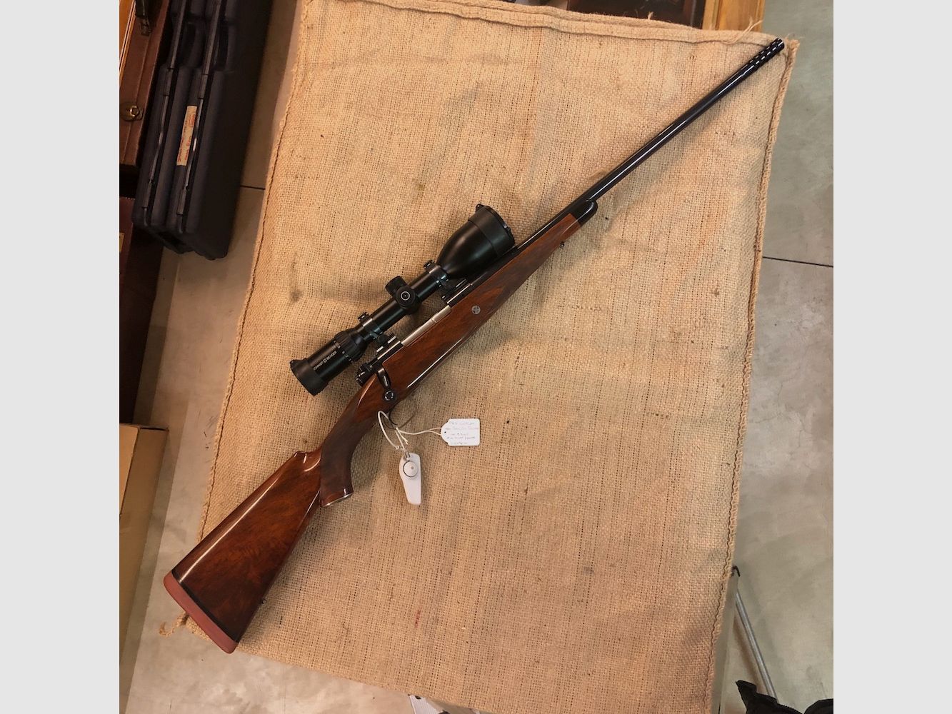 MAG Custom Mod. Dakota Deluxe, afbeelding 1 van 9