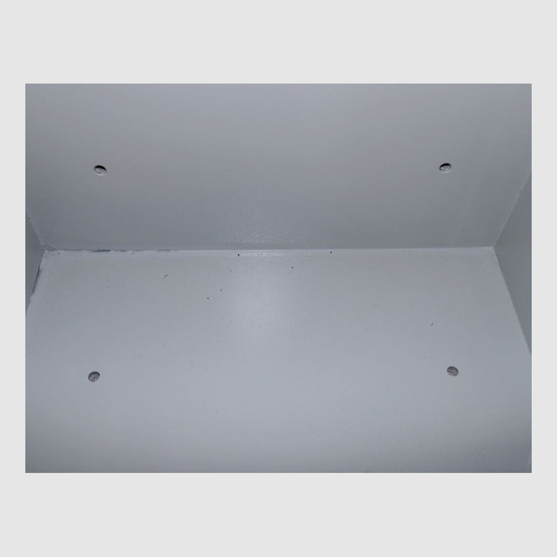 Waffenschrank SHOOTER FERRO (1500x690x410) Klasse 1, 10 LW