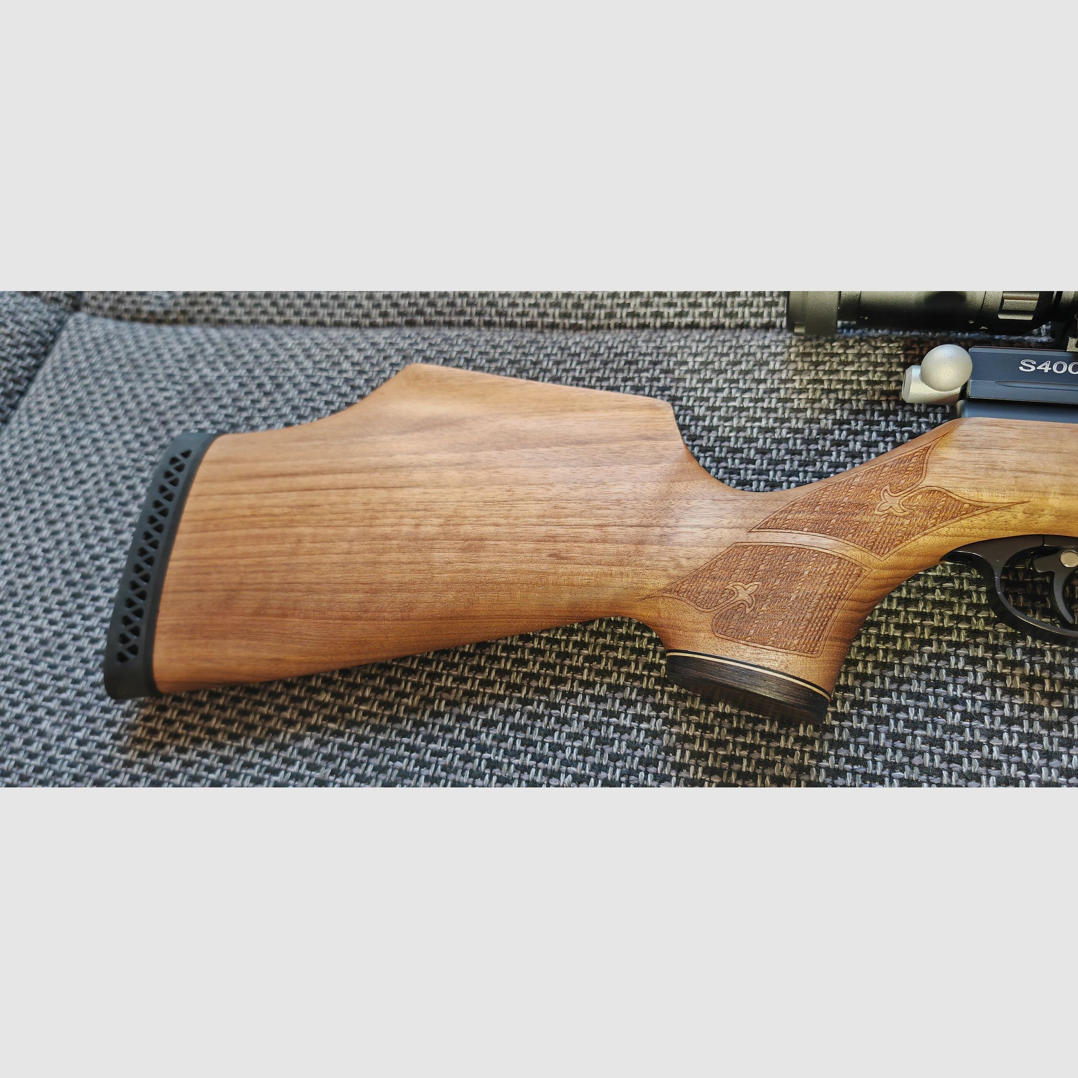 Air Arms S400 Walnuss 4,5mm, rechts, wie Neu