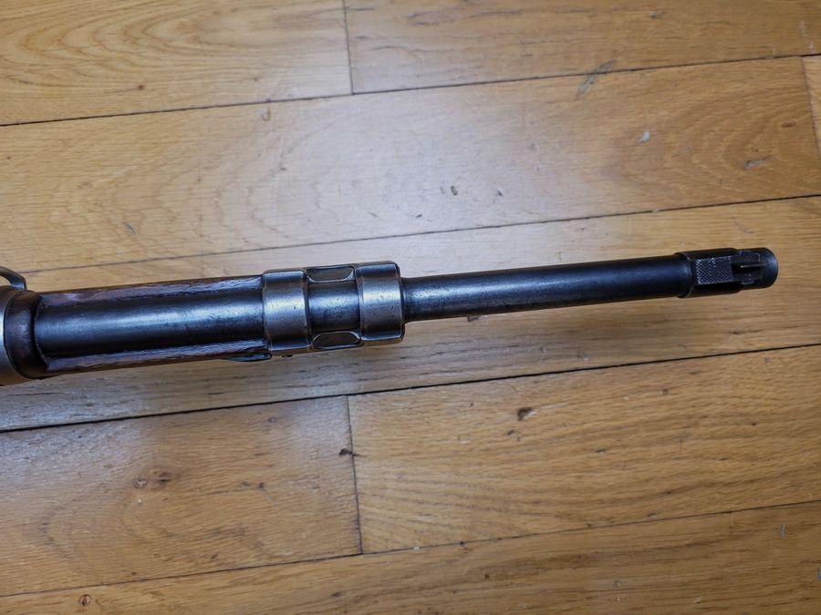 Sehr schöne K98 Büchse aus der frühen Zeit des Dritten Reichs – Code S42/G, hergestellt von Mauser – nicht monomatrikuliert – Waffe von April 1935 – hervorragender mechanischer Zustand – Lauf in Top-Zustand – Sehr schöne, seltene Waffe in ausgezeichnetem Zustand, Bild 23 von 35