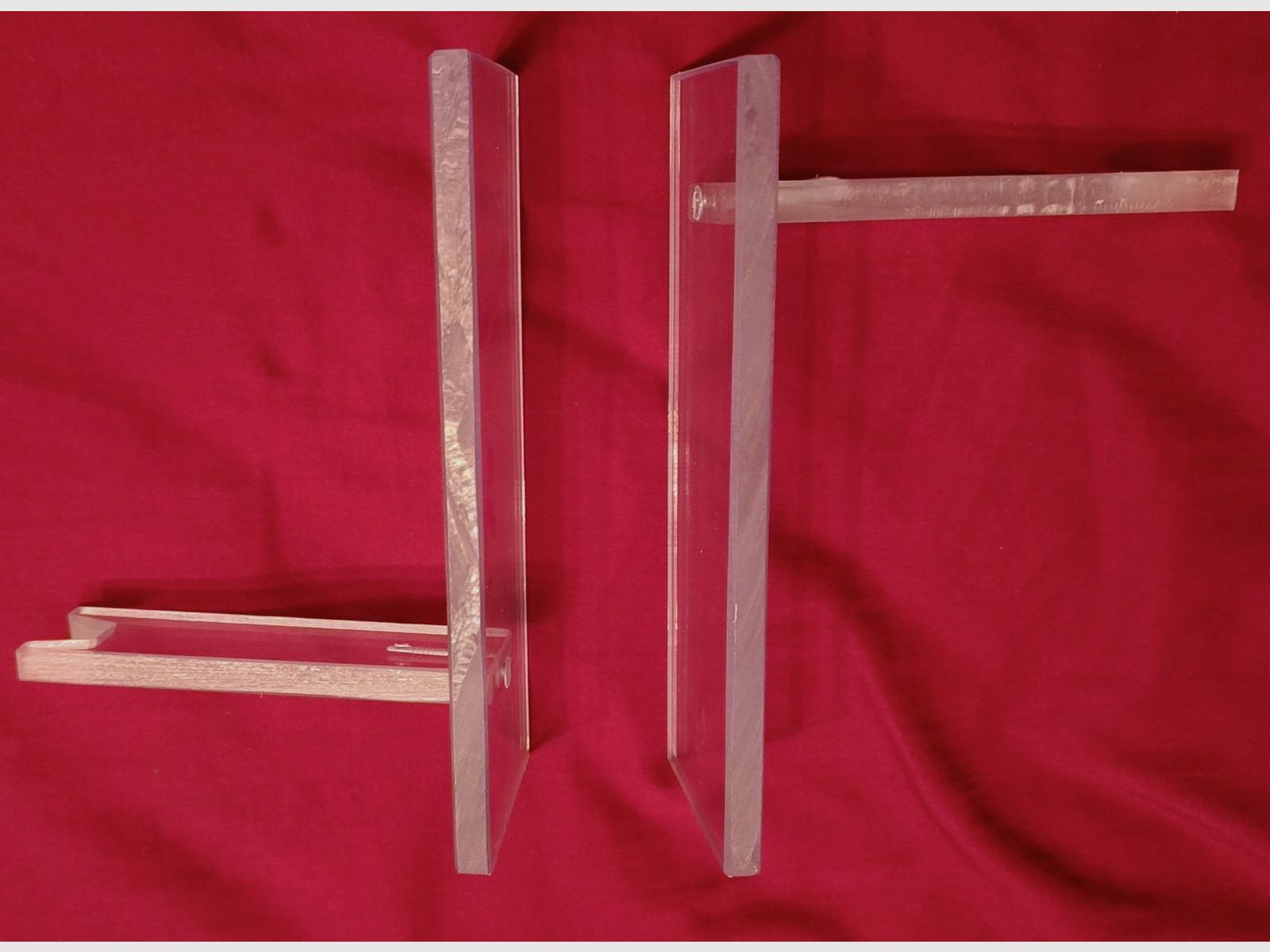 2x stojak na rewolwery (plexi)