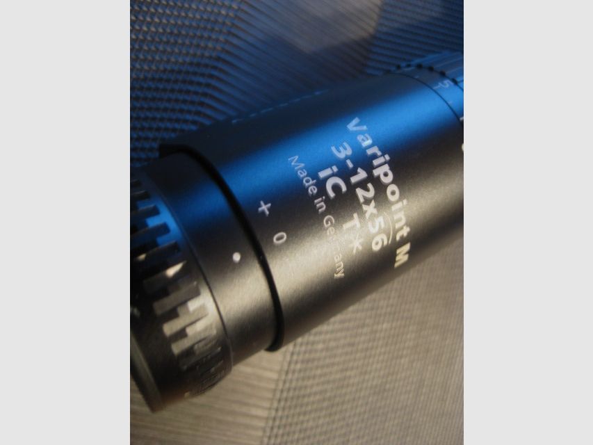 ZEISS-klassieker !! DE ZEISS Victory Varipoint M 3-12x56 iC T* met kruis-60 en inclusief org. Blaser-zadelmontage in TOP-TOESTAND !! GEEN Swarovski-Schmidt&Bender-Kahles-Leica-Sauer enz. !