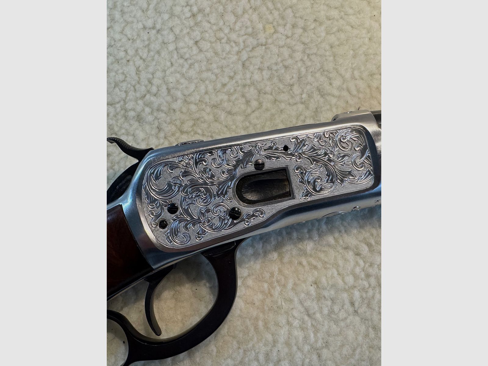 Rossi Unterhebelrepetierer .357 Mag – w stylu westernowym z grawerunkiem