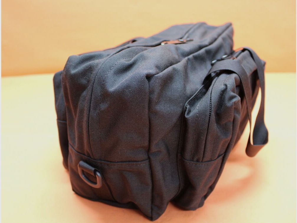 Heckler & Koch HK Heckler&Koch Range Bag Cordura® schwarz mit aufgesticktem HK Logo ca. 36x27x21 cm