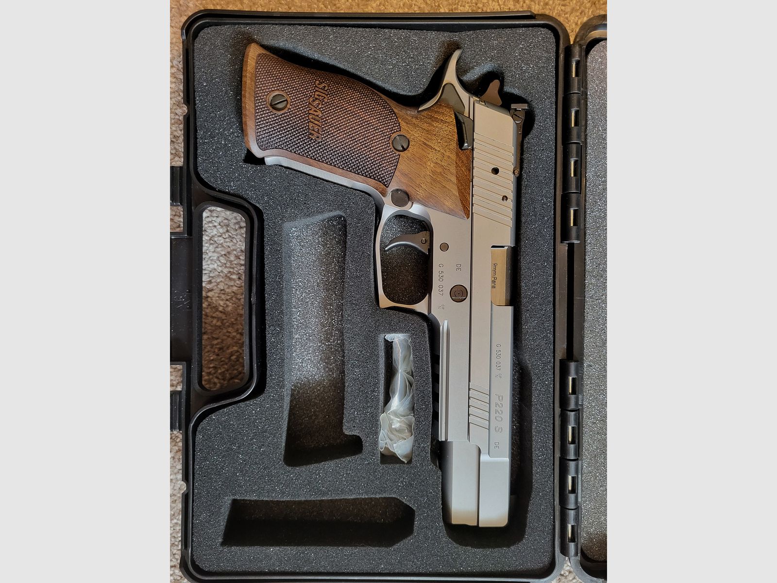 Sig Sauer P220 S X-Six + système d'échange
