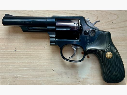 Smith & Wesson Mod. 19‑P – 4" lufa – sztywna muszka – Merkle Tuning – oryginalne pudełko i dokumenty – przedmiot kolekcjonerski (nie ciężki S&W 686, Colt, Taurus, Ruger)