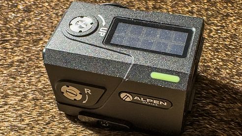 ALPEN OPTICS Argus LT Rotpunktvisier 1x20x18 - Erster Eindruck des geschlossenen RedDot mit Solarzelle