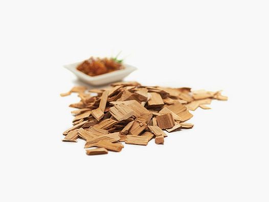 Hickory smoking wood from Broil King