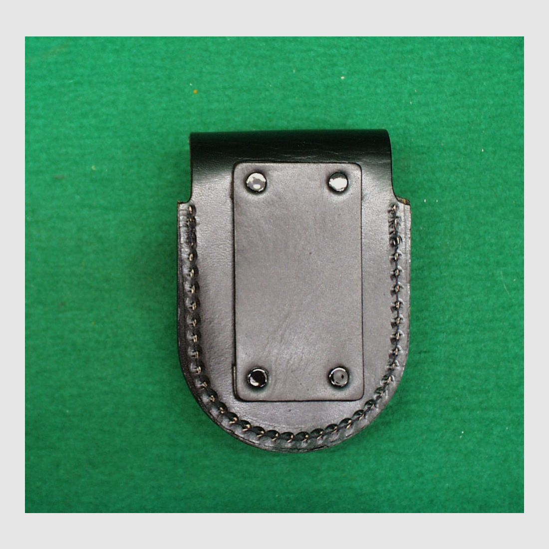 Unknown handcuff case, leather pouch