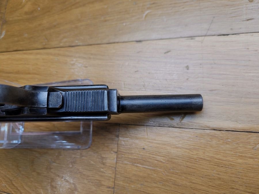 Seltenes Dienstpistole Star 1914 – Kaliber 7,65mm – Herstellung Bonifacio Echeverria in Eibar – Exzellente Griffschalen – Flüssige und robuste Mechanik – Sehr guter Lauf – 75% seiner ursprünglichen Brünierung – Perfekte Markierungen – Sehr guter Zustand, Bild 9 von 18