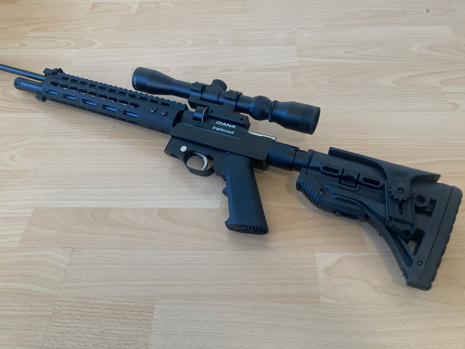 Diana Trailscout Luftgewehr 4,5mm Umbau AR15-Stil 7,5J, inklusive Zielfernrohr und 12J Ventil (nicht eingebaut)
