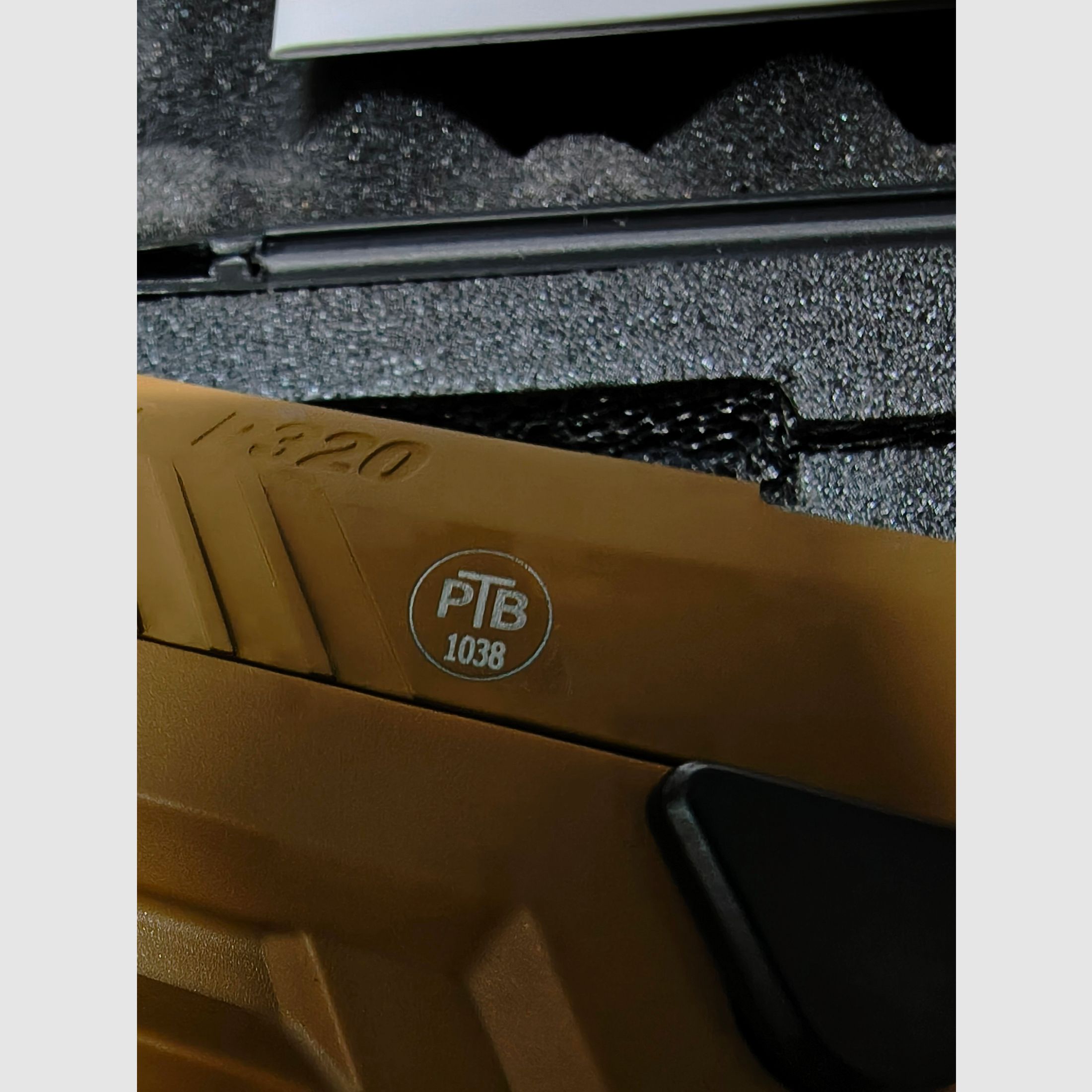 Sig Sauer P320 Ral 8000 / Dark Earth 9mm P.A.K 3 Magazynki