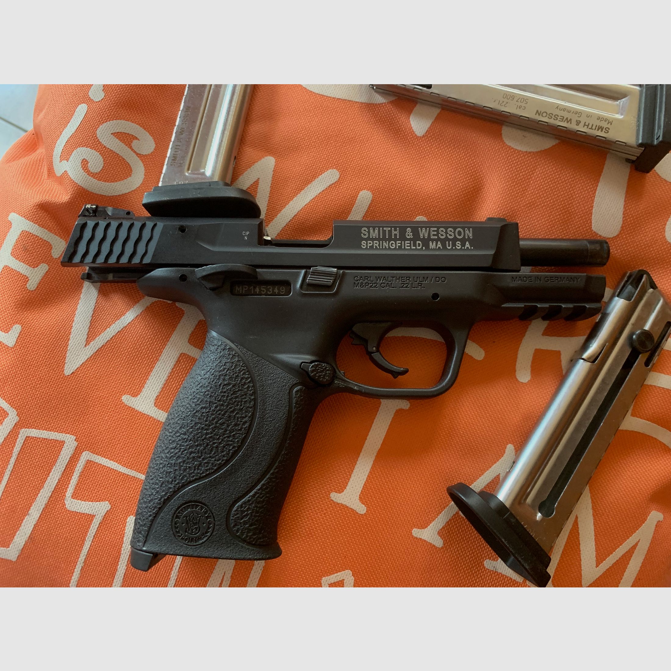 S&W MP22