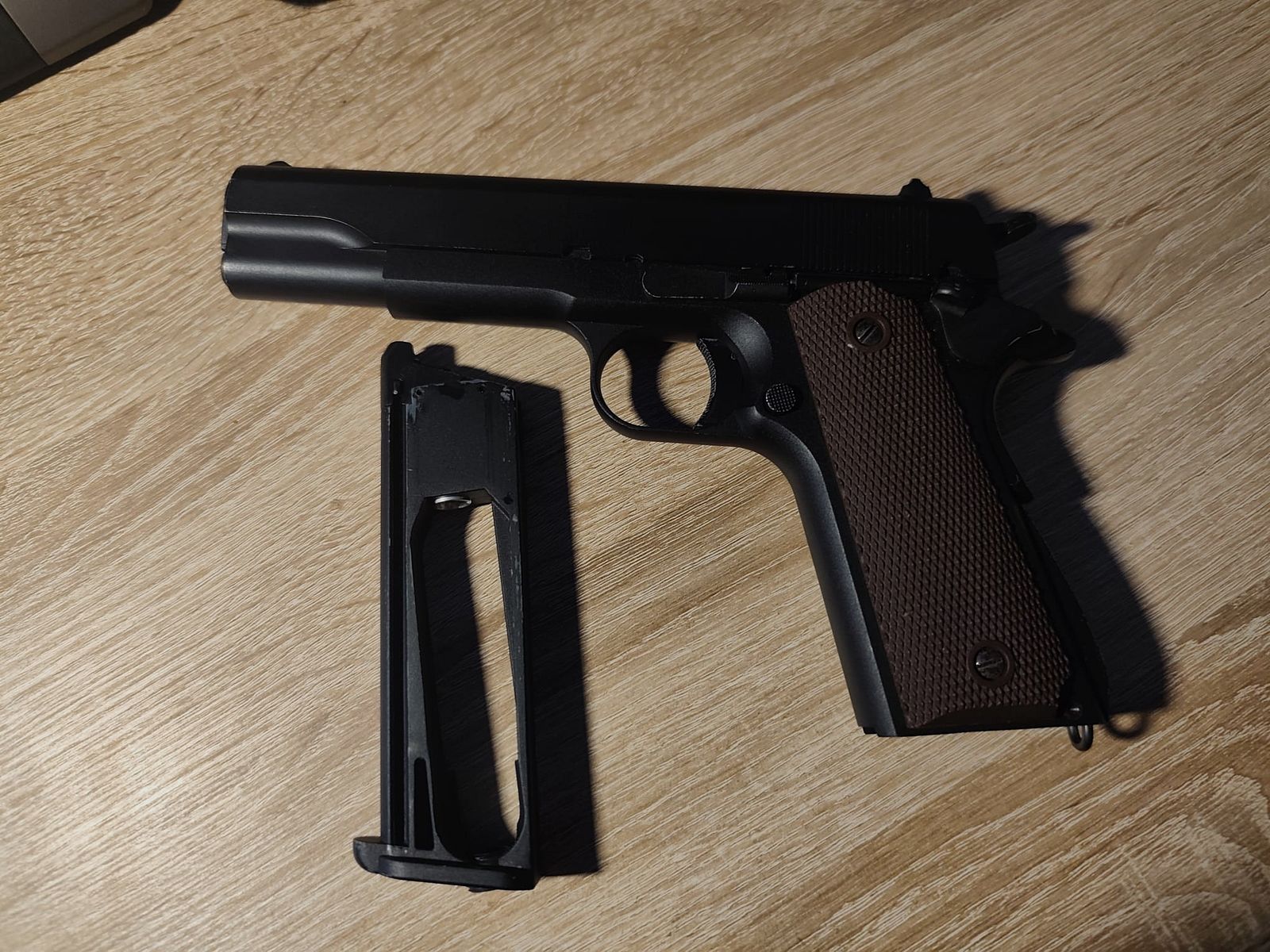 KLI M1911-A1 Vollmetall CO2 BlowBack 6mm BB schwarz