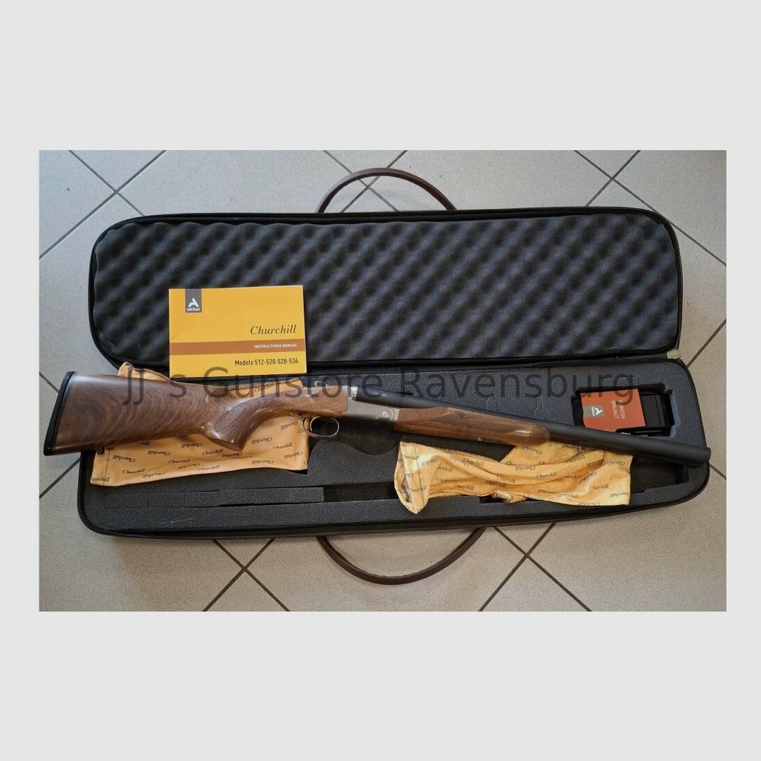 Akkar Churchill 512 Polowanie 12/76