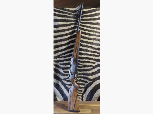 Carabine BROWNING Maral 4X Ultimate Bavarian grade 4 cal.300wm canon 61cm flûté fileté – mallette